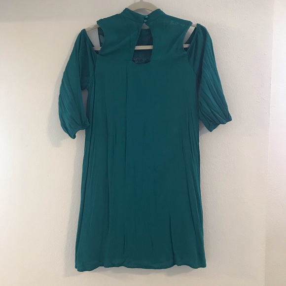 Emerald Cold Shoulder Dress - Picture 2 of 6